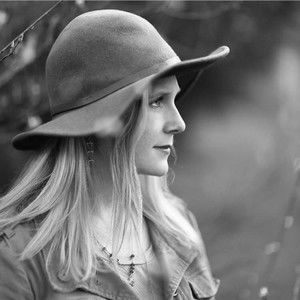 Meet your Posher, Carly